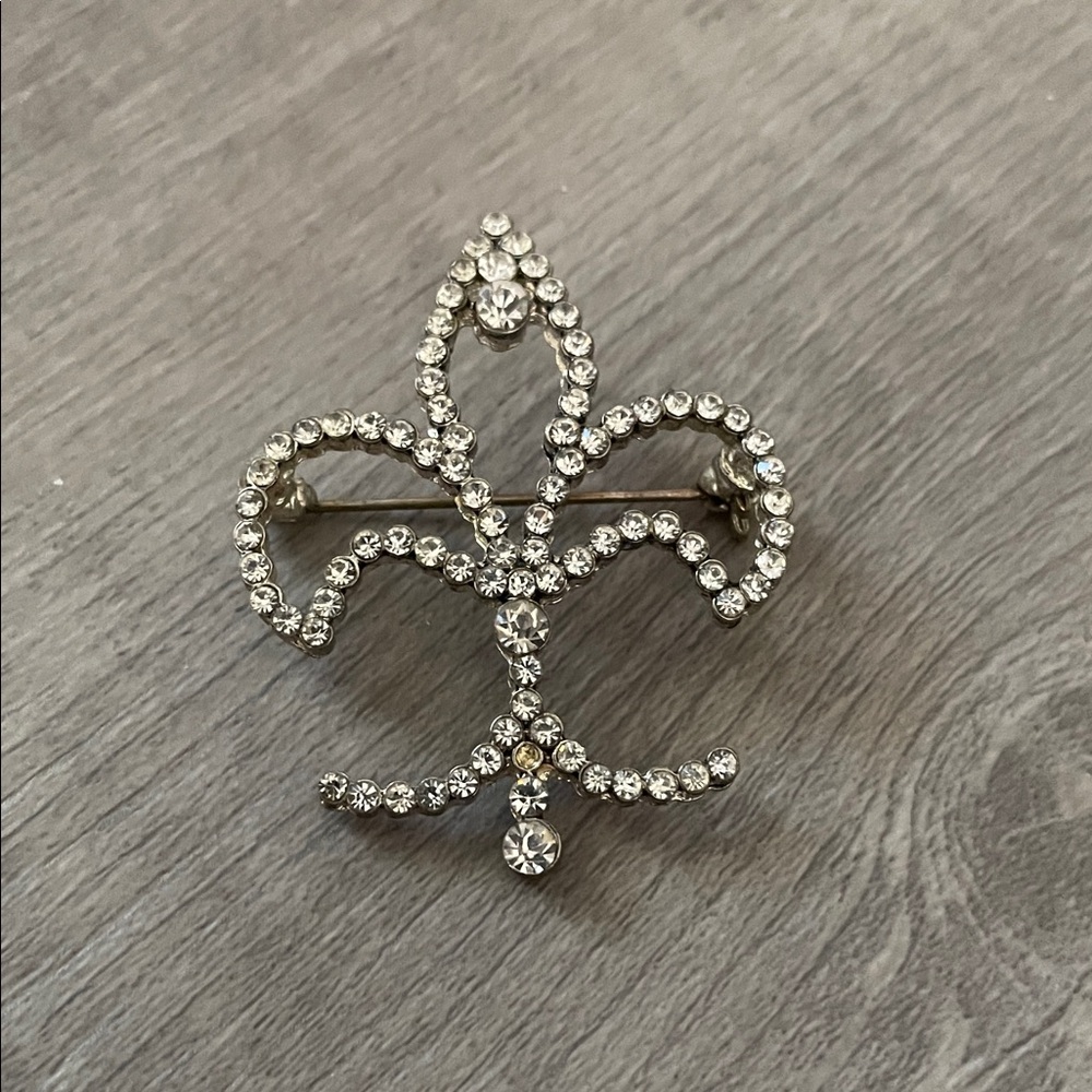 Vintage Silver Crystal Fleur-de-Lis Brooch